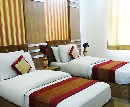 Hotel Blue Pearl Paharganj New Delhi Exteriör bild